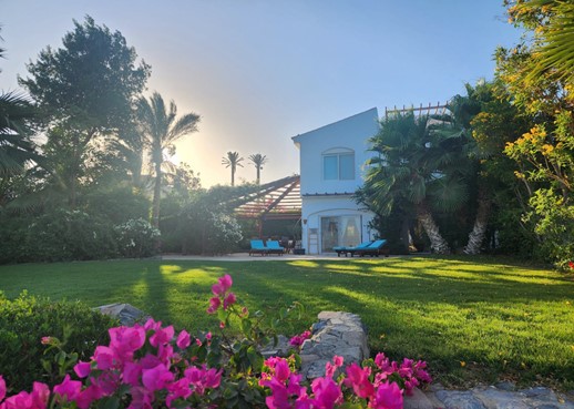 Twin villa with Lagoon view in Phase 4